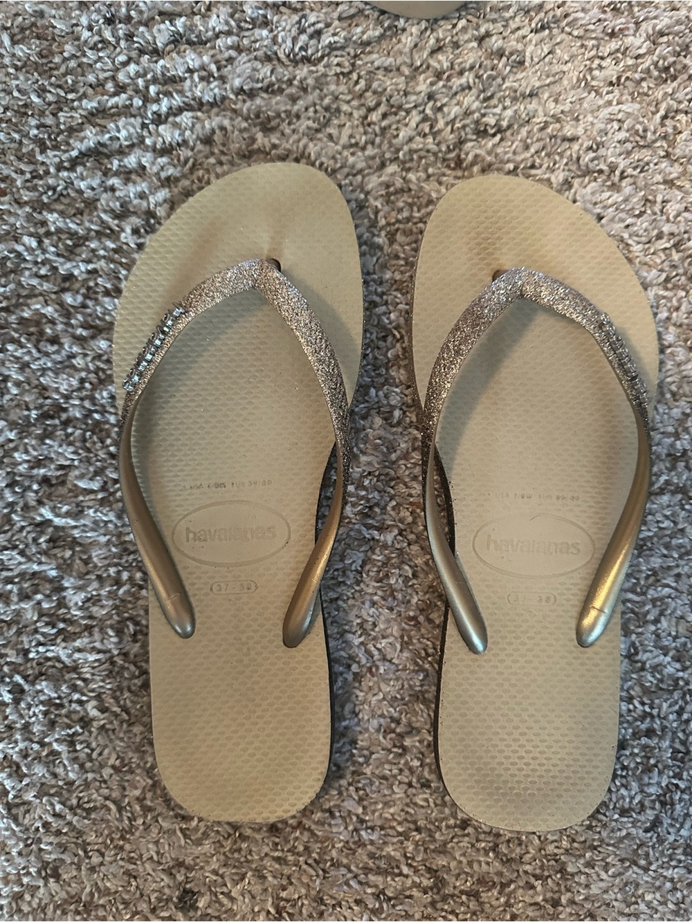 Havaianas Women's Gold Glitter Thong Sandals 37/38